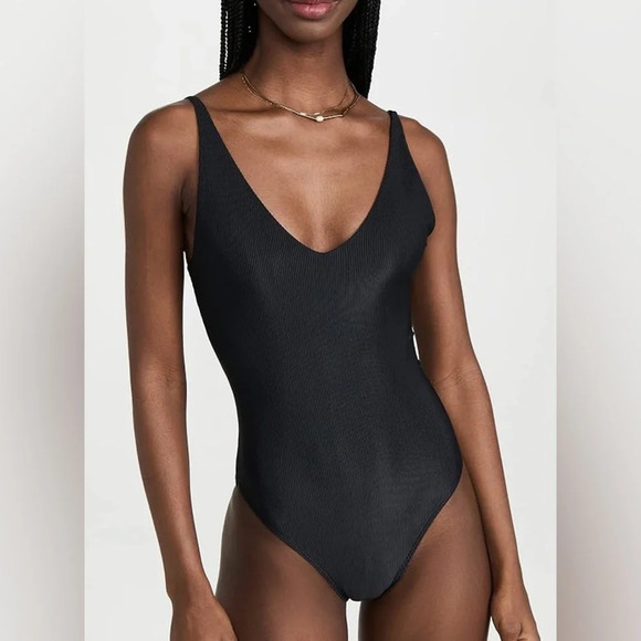Beach Riot Reese Scoopback One-Piece Swimsuit - Picture 1 of 6